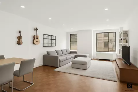 153 E 87th St #9-D, New York, NY 10128