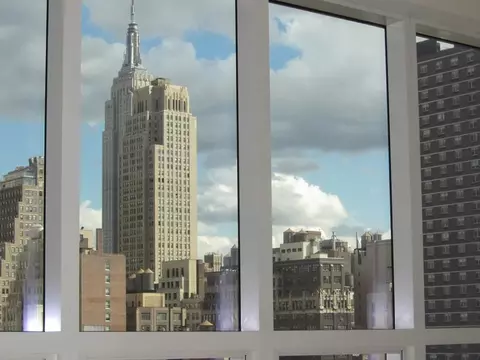 350 W 42nd St #17I, New York, NY 10036