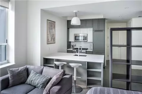 416 W 52nd St #503, New York, NY 10019