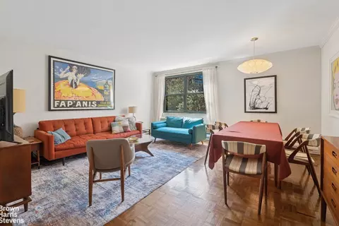 353 W 11th St #2B, New York, NY 10014