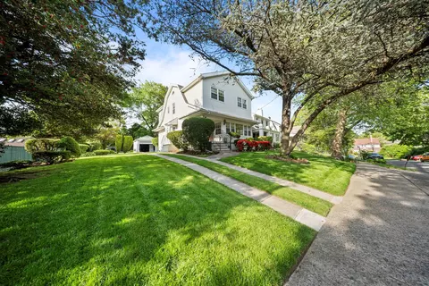 173-73 Croydon Rd, Jamaica, NY 11432