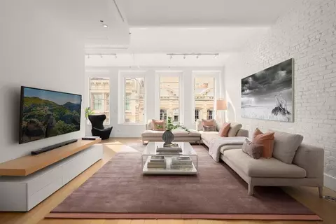114 Mercer St #5TH, New York, NY 10012