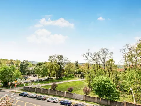 5639 Netherland Ave #5C, New York City, NY 10471