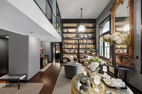 240 Centre St #2K, New York, NY 10013