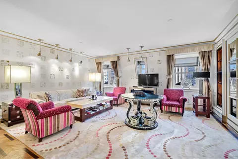 1 Central Park S #1813, New York City, NY 10019