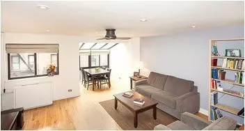 225 E 86th St #304, New York, NY 10028