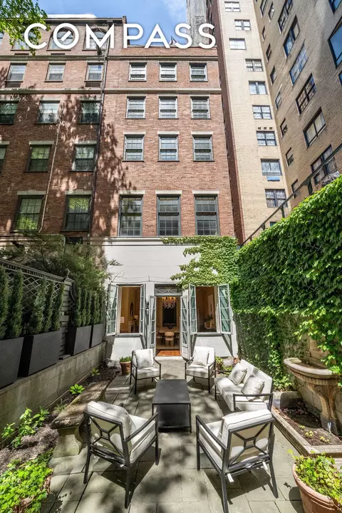 46 E 71st St, New York, NY 10021