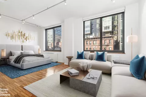 300 E 85th St #505, New York, NY 10028