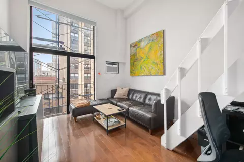 215 E 24th St #617, New York, NY 10010