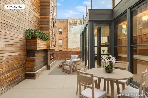 22 Gramercy Park S #PH, New York, NY 10003