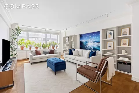 175 E 62nd St #9D, New York, NY 10065