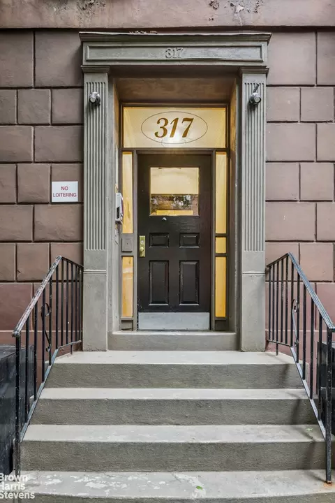 317 E 73rd St #5FE, New York, NY 10021 photo 9