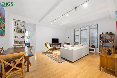 135 W 79th St #1D, New York, NY 10024