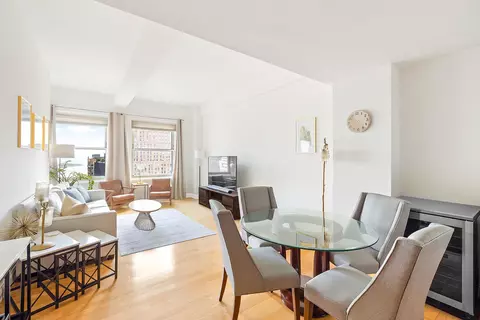 88 Greenwich St #2303, New York, NY 10006