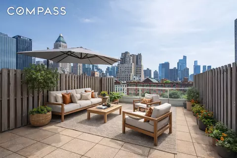 454 W 54th St #3P, New York, NY 10019