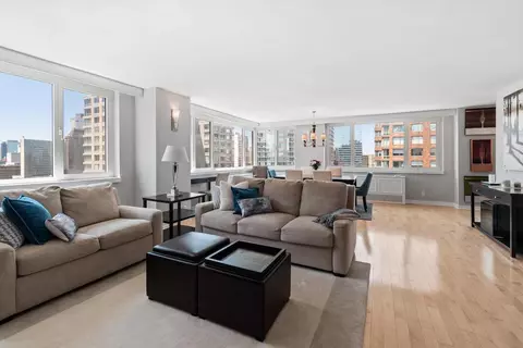45 W 67th St #25D, New York, NY 10023