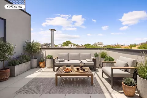 726 Madison St #4A, Brooklyn, NY 11221