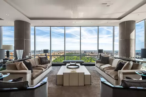 157 W 57th St #64, New York, NY 10019