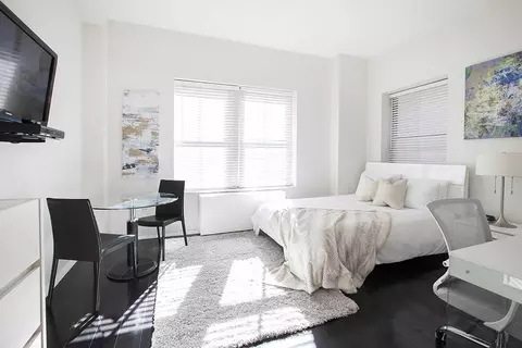 150 W 51st St #2032, New York, NY 10019