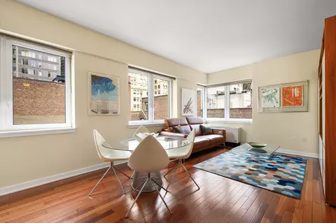 425 5th Ave #21A, New York, NY 10016