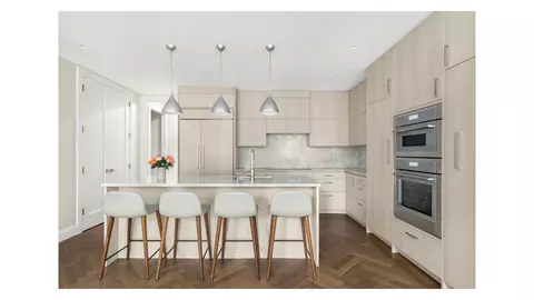 225 W 86th St #407, New York, NY 10024