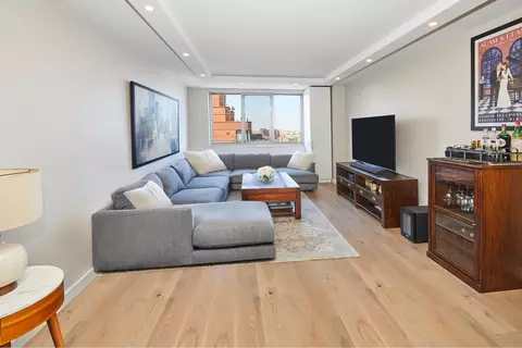 345 E 93rd St #31B, New York, NY 10128