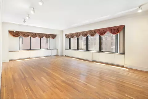 733 Park Ave #8TH, New York, NY 10021