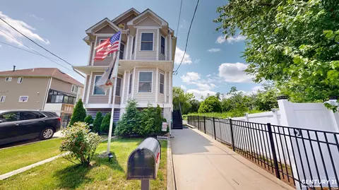 602 Seaview Ave, Staten Island, NY 10305