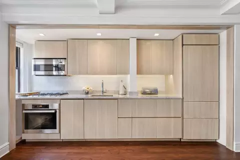 333 E 53rd St #5B, New York, NY 10022