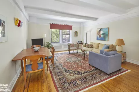 425 E 51st St #2C, New York, NY 10022