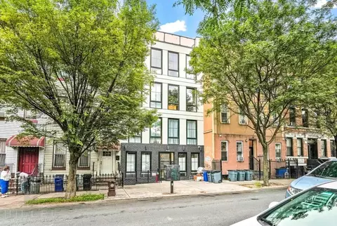 122 Palmetto St #3L, Brooklyn, NY 11221