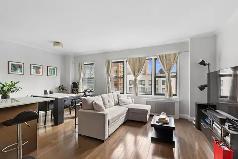 333 E 34th St #PHD, New York, NY 10016