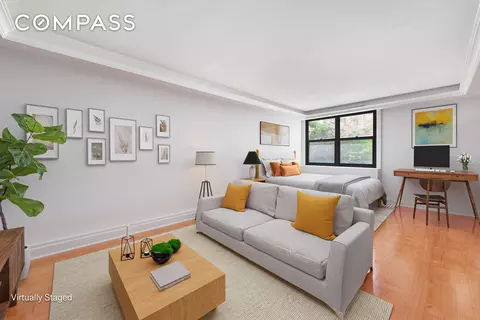 130 E 18th St #2R, New York, NY 10003