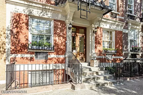 335 W 21st St #F/E, New York, NY 10011