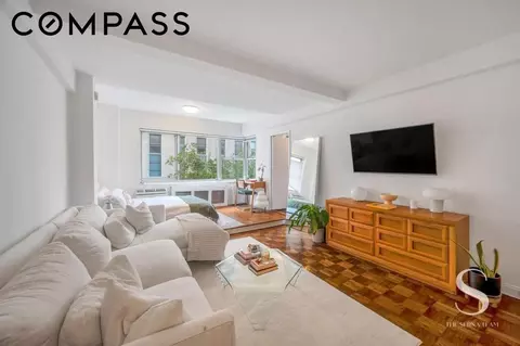 7 Lexington Ave #5E, New York, NY 10010