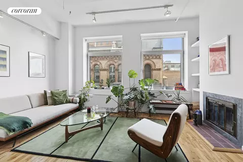 14 E 4th St #827, New York, NY 10012