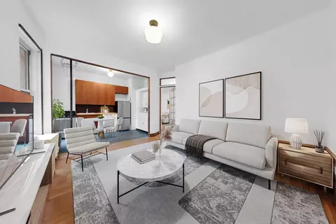 261 W 22nd St #11, New York, NY 10011