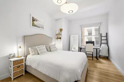 88 Greenwich St #604, New York, NY 10006