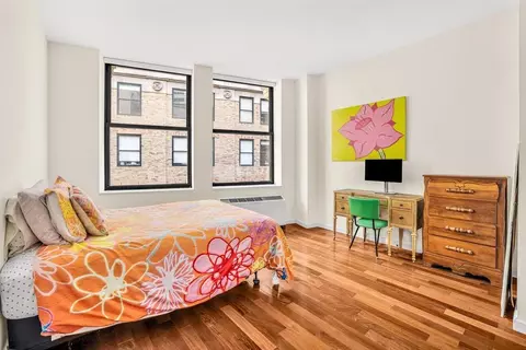 1 Wall Street Ct #PH08, New York, NY 10005