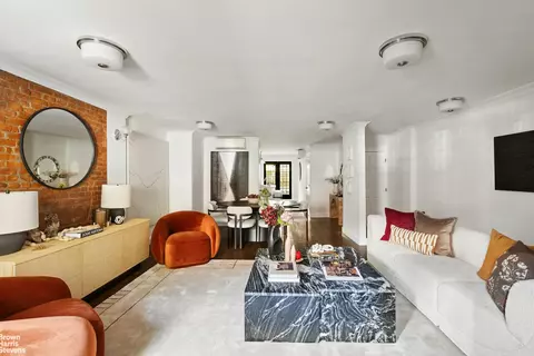 1150 Pacific St, Brooklyn, NY 11216