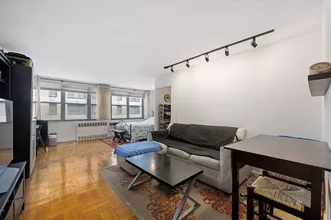 209 E 56th St #7-K, New York, NY 10022