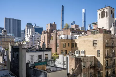 650 Park Ave #9A, New York, NY 10065