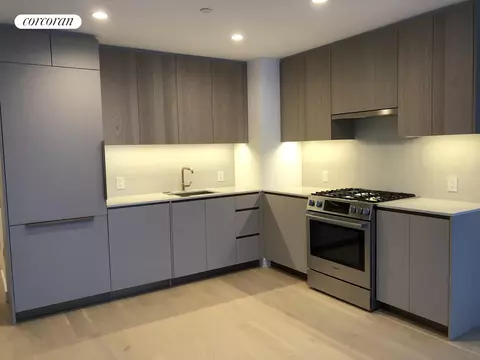 3 Court Sq #704, New York City, NY 11101