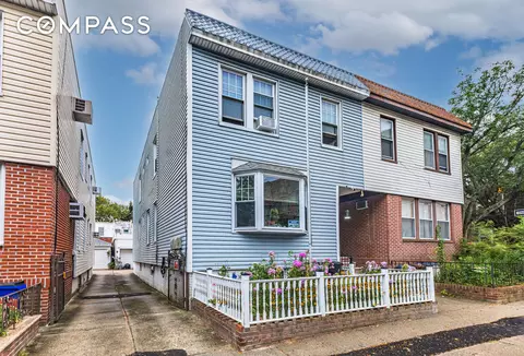 60-68 60th Rd, New York City, NY 11378