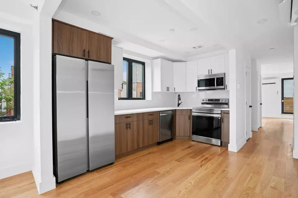 Kitchen - 926 Herkimer St, Brooklyn, NY 11233 photo 1 of 1