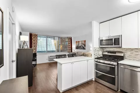 333 E 45th St #16A, New York, NY 10017