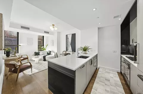 261 W 25th St #GARDENC, New York, NY 10001