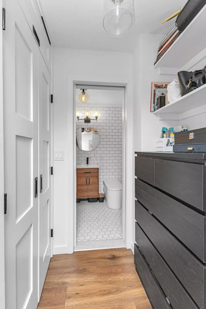  305 E 24th St #20-G, New York, NY 10010 photo 4