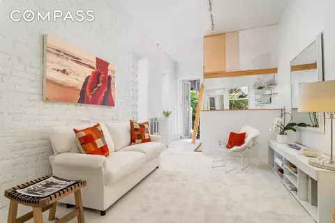 54 E 1st St #1B, New York, NY 10003