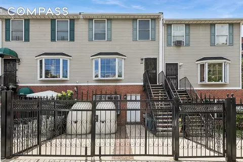 608 E 140th St, New York City, NY 10454